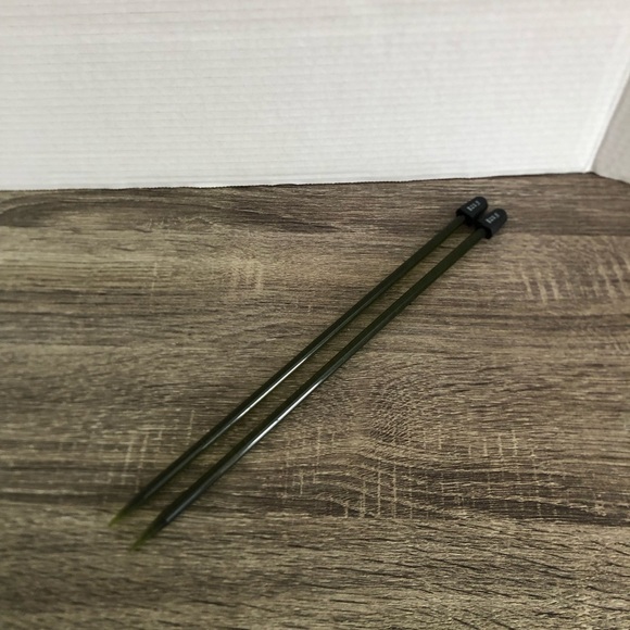 Vtg Transparent Green Knitting Needles - Picture 1 of 7